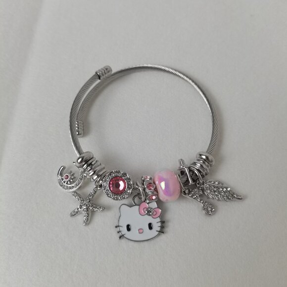 Pink Hello Kitty Charm Pendant Tone Bangle Bracelet - Picture 1 of 5